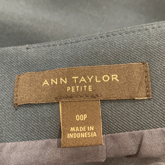 Ann Taylor Petite Blue Pencil Skirt. - Picture 5 of 6